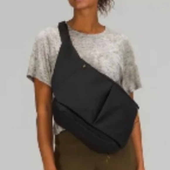 Lululemon Lab Expandable Backpack and Large Sling main image 4